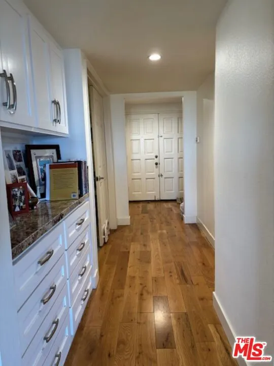 1995 Molino Avenue 102, Signal Hill, California 90755 home-pic-6